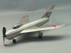 MIG-17 457 mm laser. vyrezávaný 4SK234