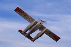 Kingfisher 1400mm ARF with Wheels, Floats and Sky