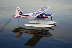 Kingfisher 1400mm ARF with Wheels, Floats and Sky