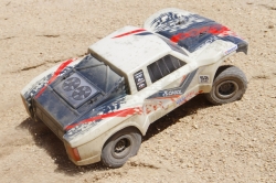 1:18 Axial Yeti Jr. SCORE Trophy Truck 4WD RTR