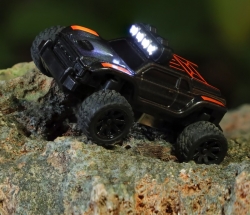 1/76 C81 Off-Road RC Car RTR (čierna s oranžovým pruhom) TB-C81-BK